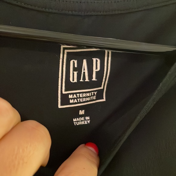 Gap Maternity Top - Picture 2 of 3